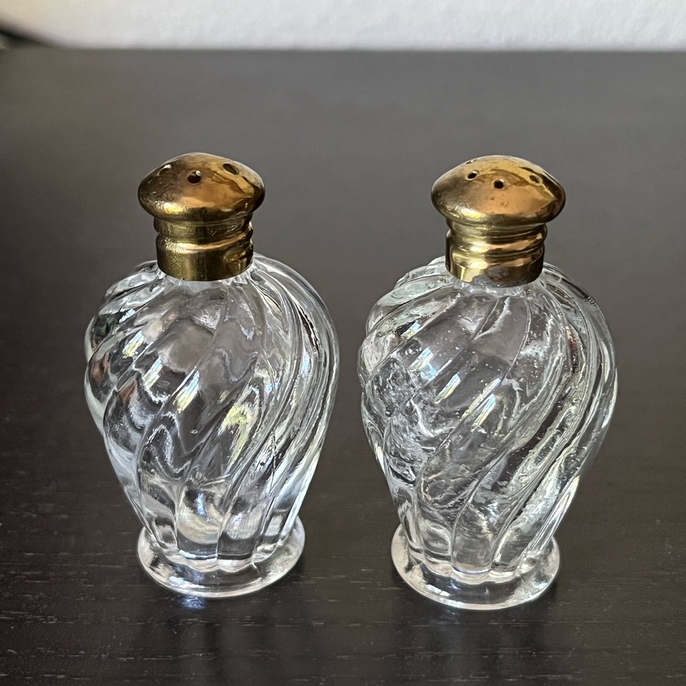 Vintage Glass Salt and Pepper Shackers With gold top with 5 holes